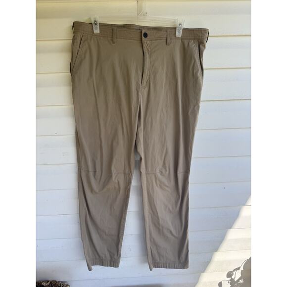 Solaris Tan Khaki colored lightweight men’s activewear hiking pants Size 40x32 - Picture 1 of 13
